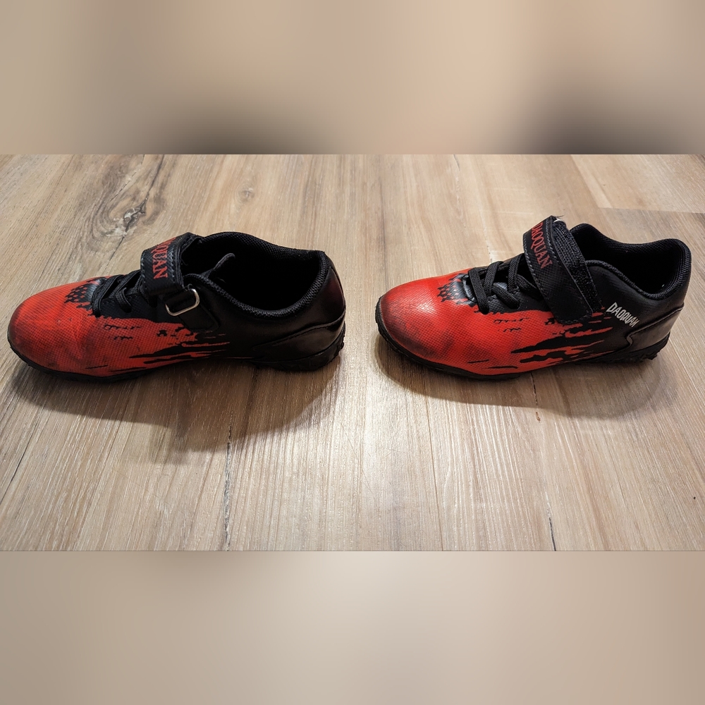 Boys Turf Soccer Cleats Size 1